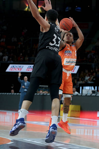 和不断升级 和不断升级